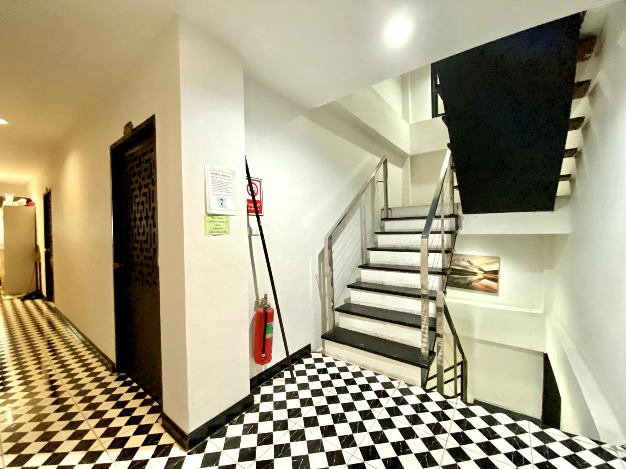 Beachwalk Patong Ngoại thất bức ảnh