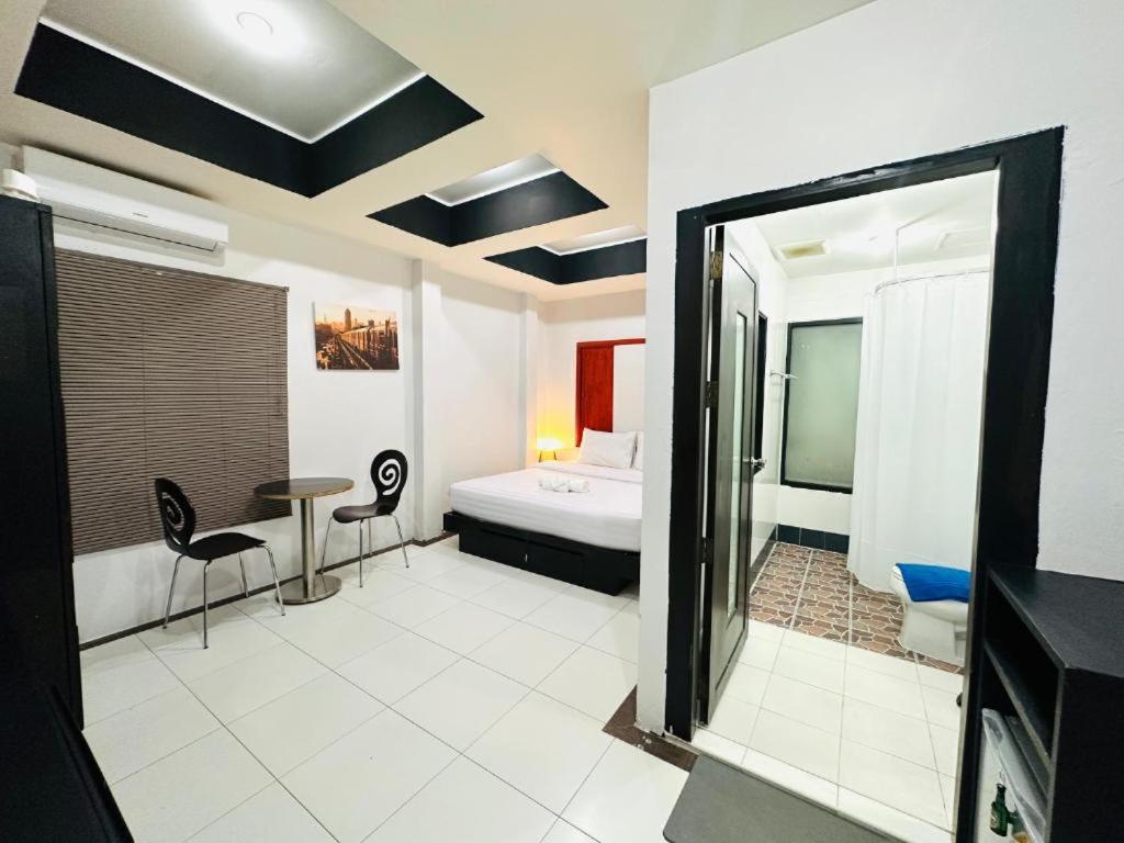 Beachwalk Patong Ngoại thất bức ảnh