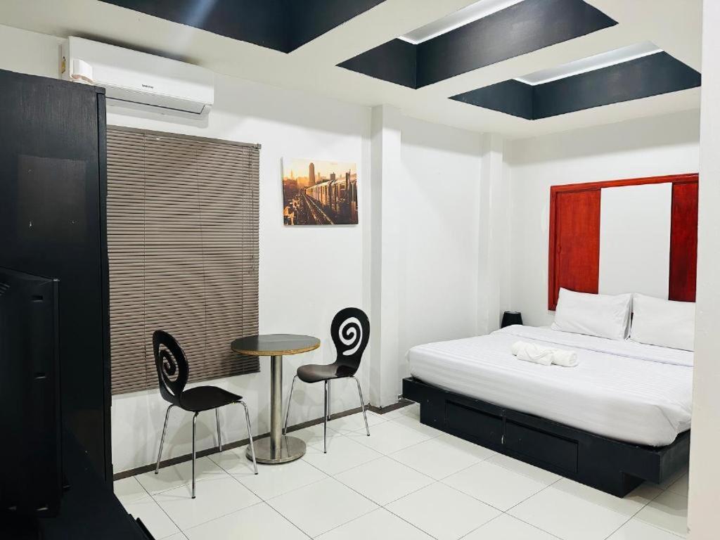 Beachwalk Patong Ngoại thất bức ảnh