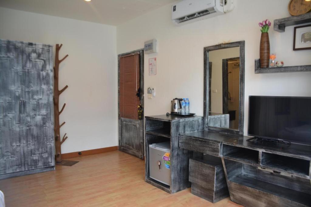 Beachwalk Patong Ngoại thất bức ảnh